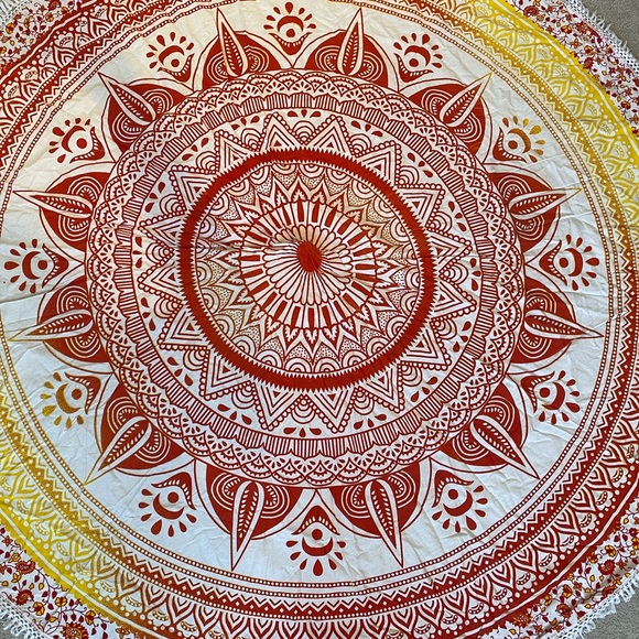 Gorgeous handmade tapestries - Picture 3 of 4